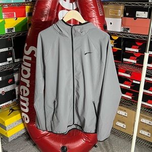 Nike dry fit summer hoodie size L